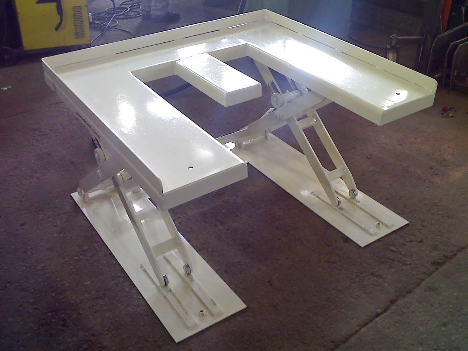 Mesa Elevadora Tipo E - JTKET_Koyo.jpg